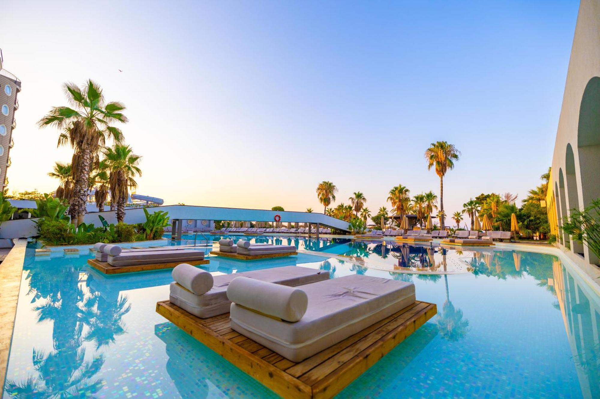 Laur Hotels Experience & Elegance Didim Exteriör bild